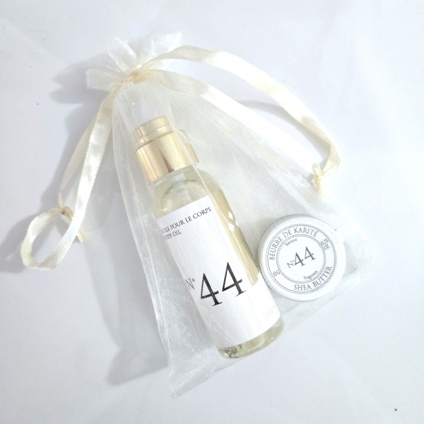 THE PERFUMED OIL & SHEA BUTTER GIFT KIT